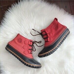 Sorel Woman’s Out N About Red Waterproof Leather Duck Boots NL2339-678 Size 6
